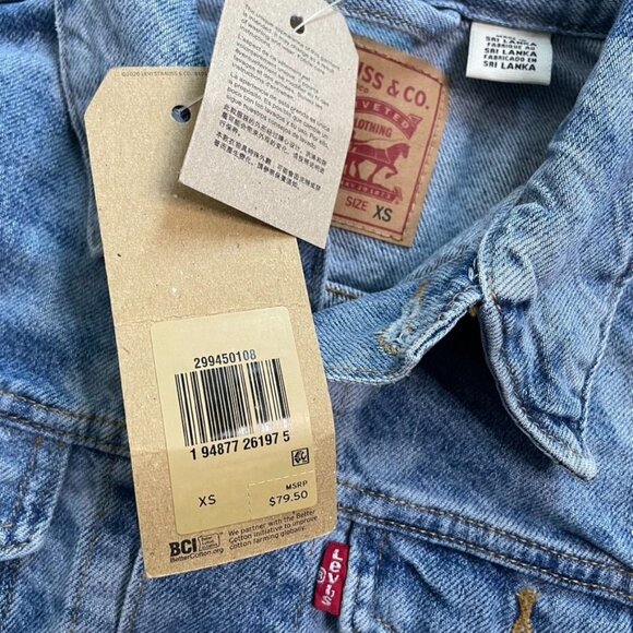 Levi Strauss & Co Womens Size XS Original Denim Trucker Jacket u Factory Faded F - Picture 6 of 8